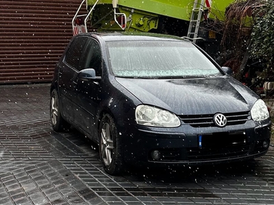 Golf 5 2.0 TDI ,6 trepte Radauti