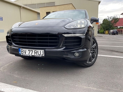 Porsche Cayenne S Hybrid Tiptronic S