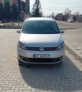 Volkswagen Touran 2013 2.0 TDI 140 CP Harlesti