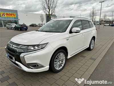 Mitsubishi outlander Hibrid 2.4 2019