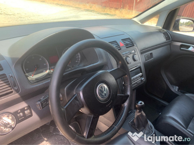 Vw Touran anul 2004 1.9 Tdi