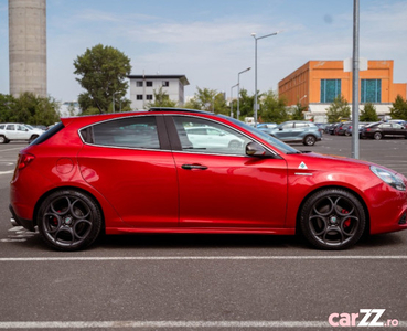 Alfa Romeo Giulietta Rosso Competizione