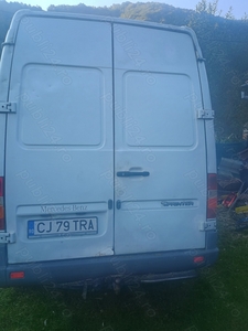 auto Mercedes sprinter 211