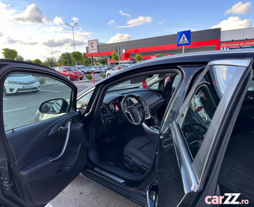 Opel astra J - 2012