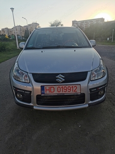 vând Suzuki Sx 4 cu 4x4 la buton