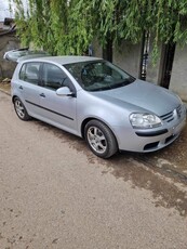 Golf 5,1,4 mpi ,2005 preț 3300 neg