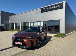 Lexus UX 300h FWD CVT F Sport Design