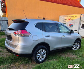 Nissan X-trail 2015, senzori fata/spate+camere 360, navigatie cu Ro