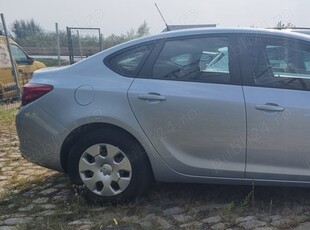 OPEL ASTRA J BENZINA 2015