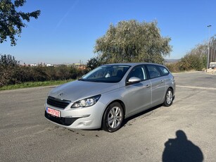 Peugeot 308 1.2 e-THP STT Active