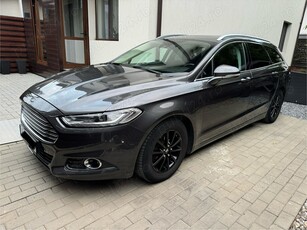 Vand Ford Mondeo versiunea MK5, echipare Titanium