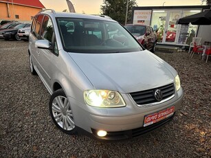 Volkswagen Touran 2.0 TDI DPF BlueMotion Technology DSG Highline