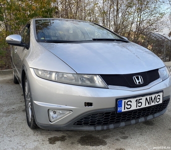 Honda Civic 1.8 benzina 140 CP