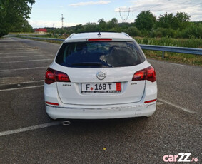 OPEL ASTRA J 2.0D EURO5, NAVI, PIELE, BI-XENON, TRAPA, CÂRLIG ETC.