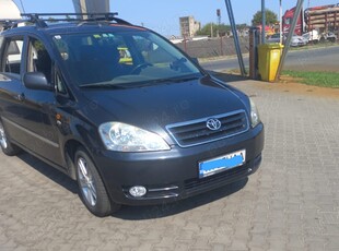 Toyota Avensus Verso