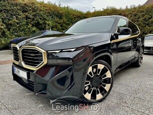 BMW XM 4.4//Schwarz//Rot//Gold // 23