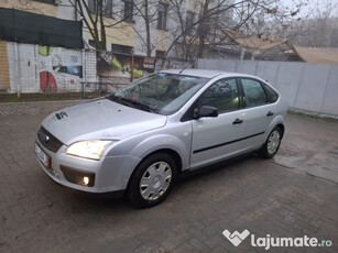 Ford focus 1.6i an 2006 recent adus