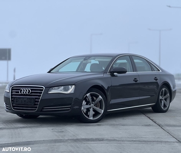 Audi A8 3.0 TDI DPF quattro tiptronic