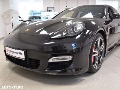 Porsche Panamera Turbo PDK