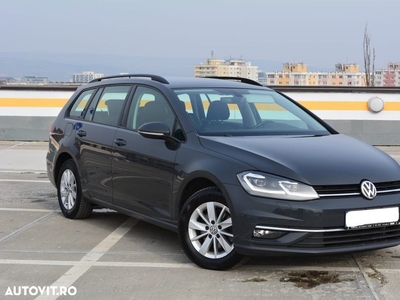 Volkswagen Golf 1.6 TDI Highline