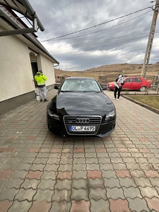 Audi A4 B8-limousine Viisoara