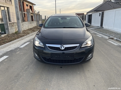 De Vanzare! Opel Astra J CDTI