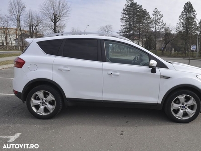 Ford Kuga 2.0 TDCi 4WD Powershift Titanium