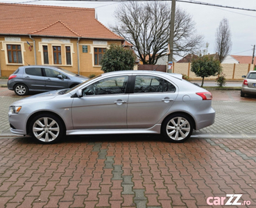 Mitsubishi lancer 2012 1.8 diesel