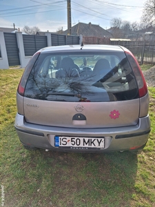 V nd mașină Opel Corsa,2005,funcționabilă!