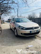 Golf 5 vând urgent