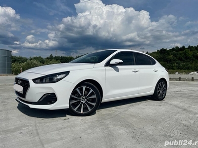 Hyundai i30 fastback, 1,4, in garantie pana in 30 octombrie 2024