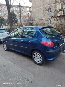 Mașină Peugeot 206 anul 2007