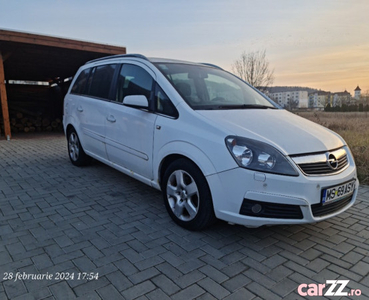 Opel Zafira 7 locuri