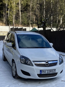 Opel zafira B ecoflex 2013 1,7disel 7 locuri Sinaia