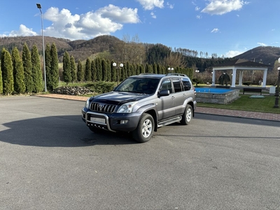 Toyota Land Cruiser Utilitara 5 locuri Executive Full j120 unic prop! Poderei