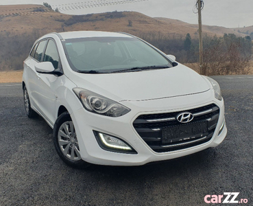 Hyundai i30 Facelift 1.6CRDI 110cp Euro 6 Automat Navi Camera Pilot