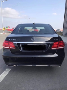 Vand Mercedes E classe , din 2014 ,motor 2,2 cdi. Pret 14700