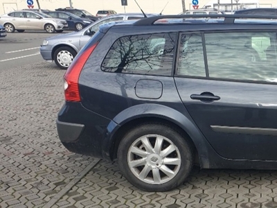 Vând RenaultMegane 2