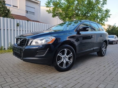 Volvo XC60 Summum 2.4D Euro5 Automat 4x4 Piele Navi Xenon Climatronic Parktronic Jante 18 Carlig !