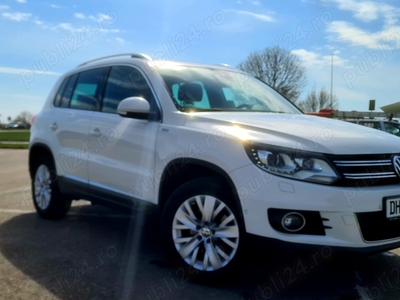 VW Tiguan Life , 4x4 , Automat, Xenon, asistență la parcare