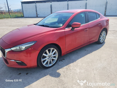 Mazda 3 masina 2017