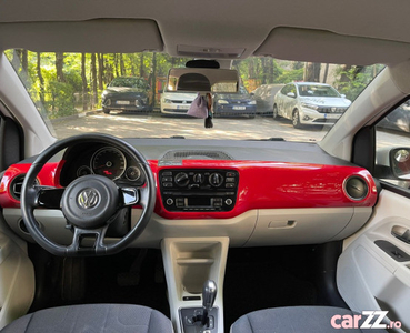 Volkswagen UP automat 120000km incalzire scaune senzori parcare