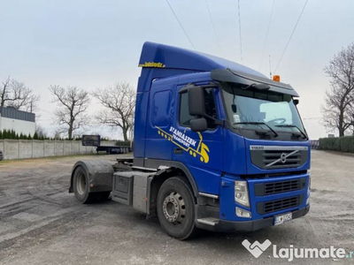 Volvo FM 410 km, transmisie automată, în stare bună, mașină