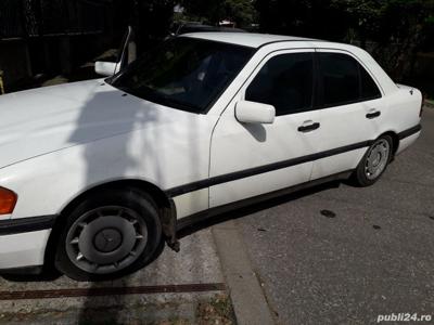 Mercedes c 180 i an 1996 stare bună la 1500 euro neg