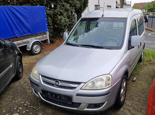 Opel Combo C 5-locuri 1.4 90cp Edition Family