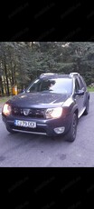 Vând Dacia Duster automată