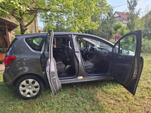 Vând opel meriva