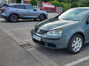 Volkswagen Golf 5 1.6 FSI (BAG)