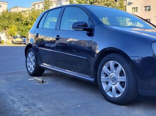 Volkswagen Golf 5 Benzina 1.6 full Opțiun Acte la zi