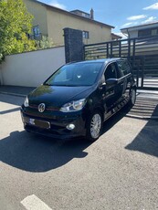 Volkswagen up Nu toyota yaris